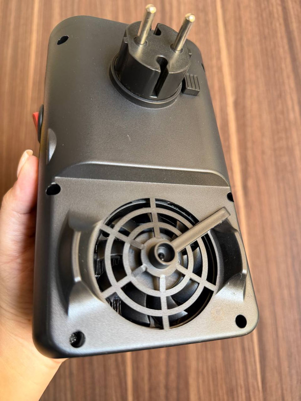 مینی هیتر برقی پریزی 1000 وات مدل Flame Heater (طرح شومینه + ریموت کنترل)